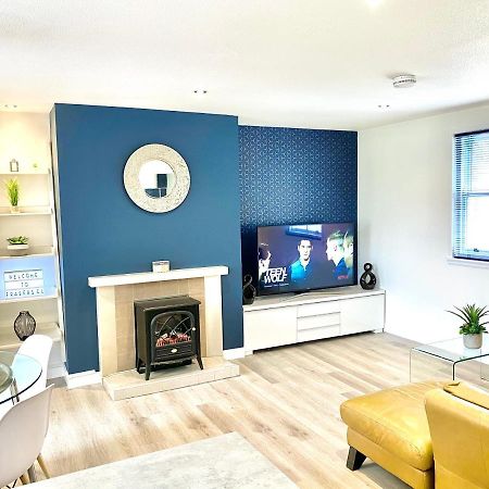 Stylish Central 2 Bedroom Apartment - Free Parking, Free Wifi 奥克尼 外观 照片