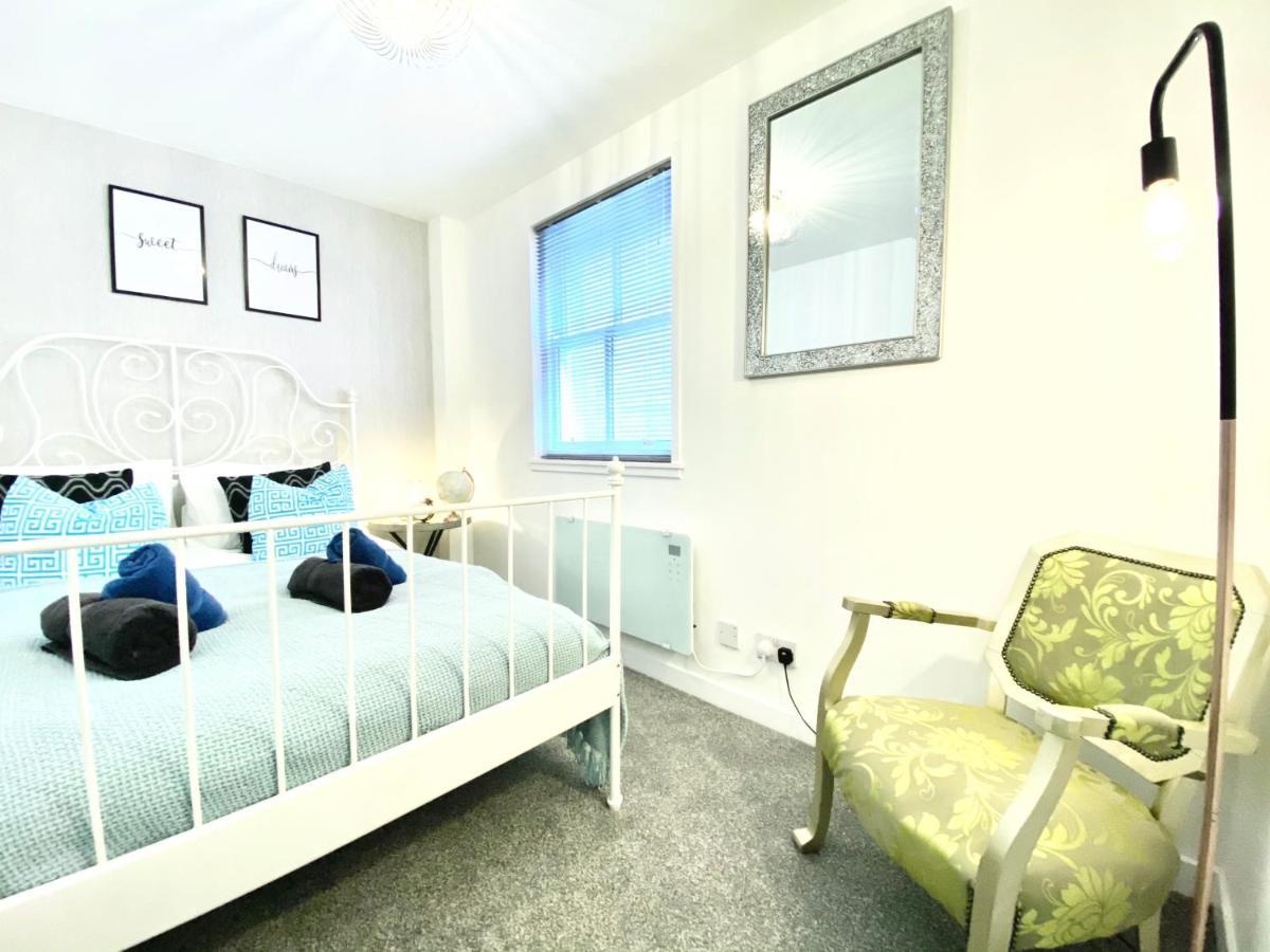 Stylish Central 2 Bedroom Apartment - Free Parking, Free Wifi 奥克尼 外观 照片