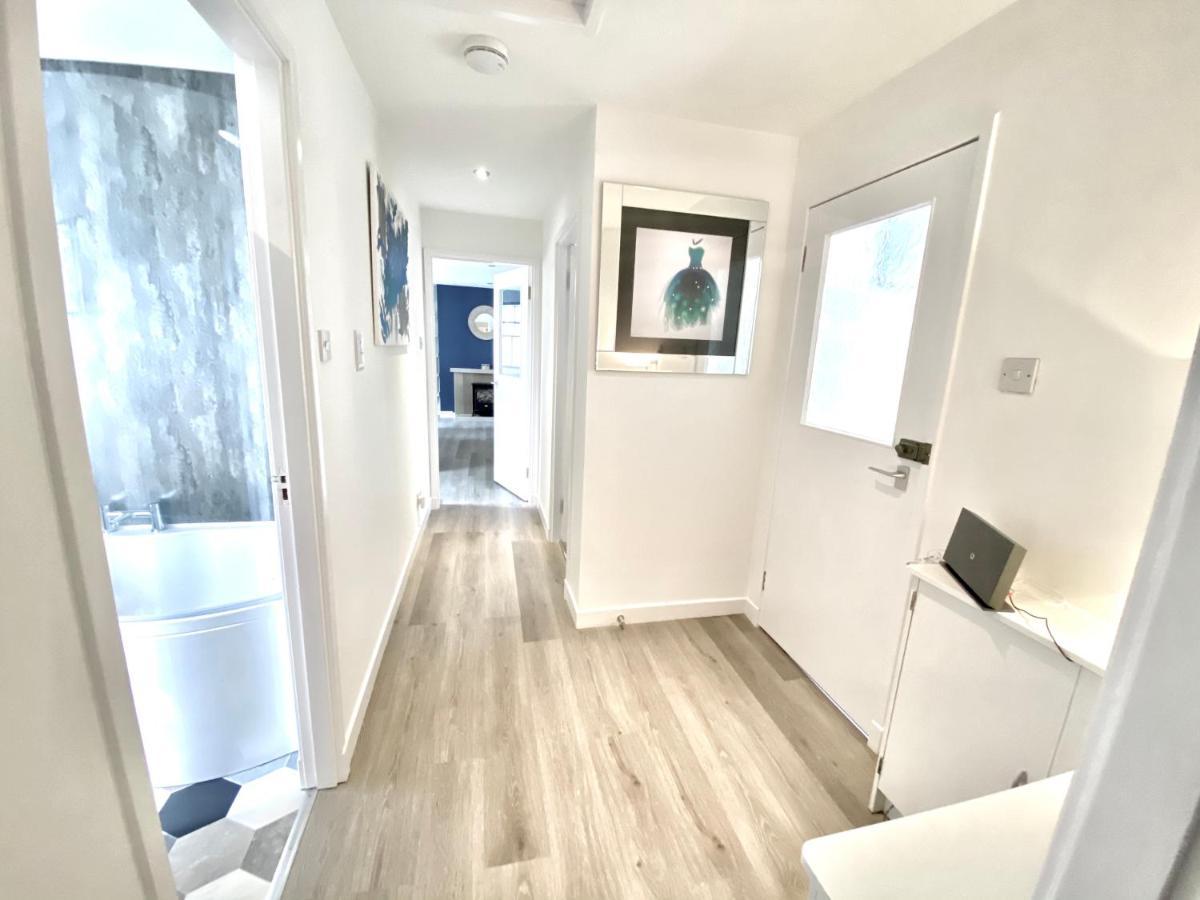 Stylish Central 2 Bedroom Apartment - Free Parking, Free Wifi 奥克尼 外观 照片