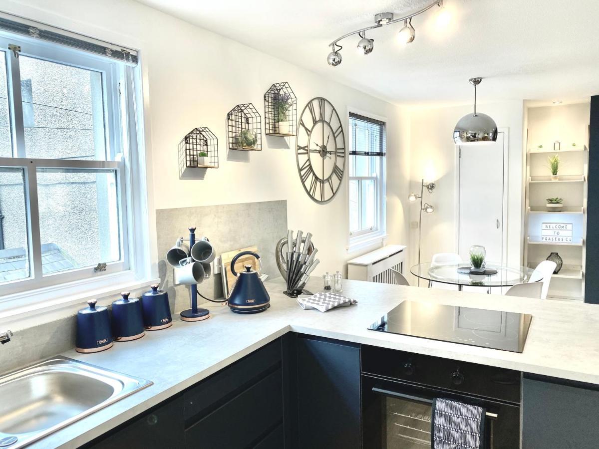 Stylish Central 2 Bedroom Apartment - Free Parking, Free Wifi 奥克尼 外观 照片